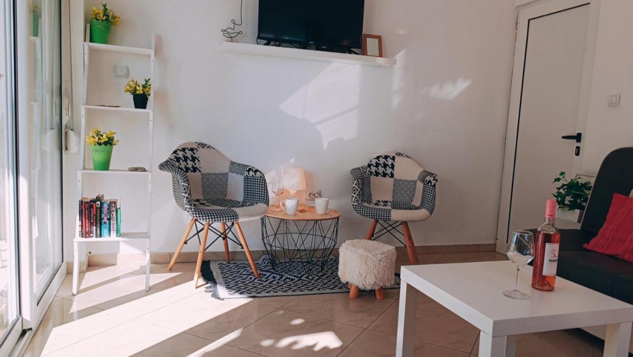 Beach Apartment With Beach Chairs N.1 Utjeha Luaran gambar