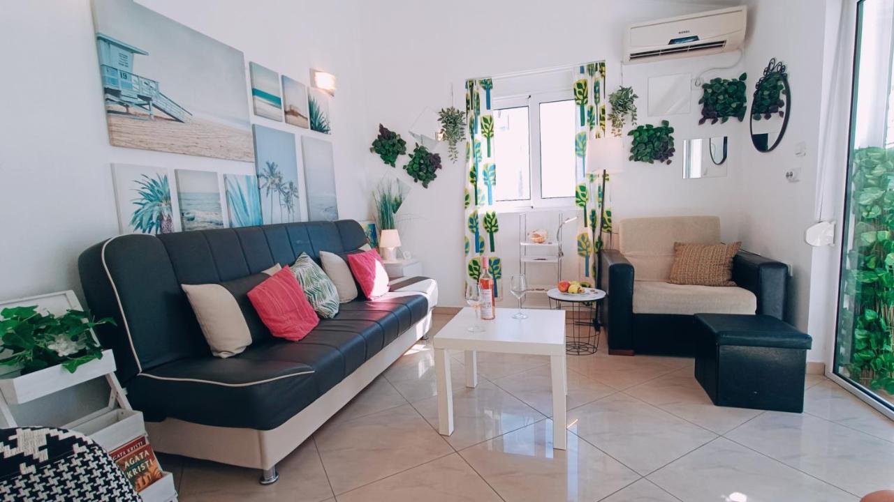Beach Apartment With Beach Chairs N.1 Utjeha Luaran gambar