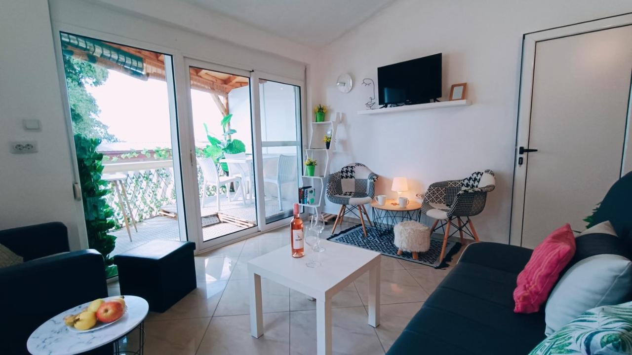 Beach Apartment With Beach Chairs N.1 Utjeha Luaran gambar