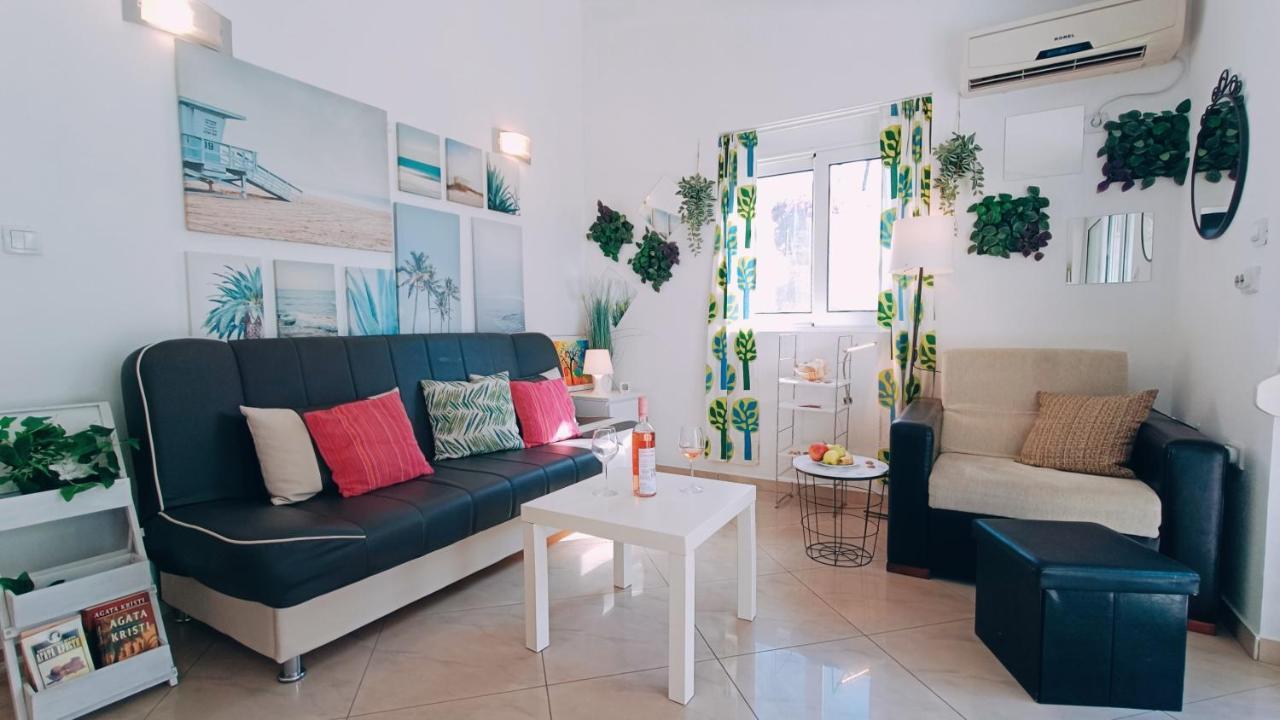 Beach Apartment With Beach Chairs N.1 Utjeha Luaran gambar