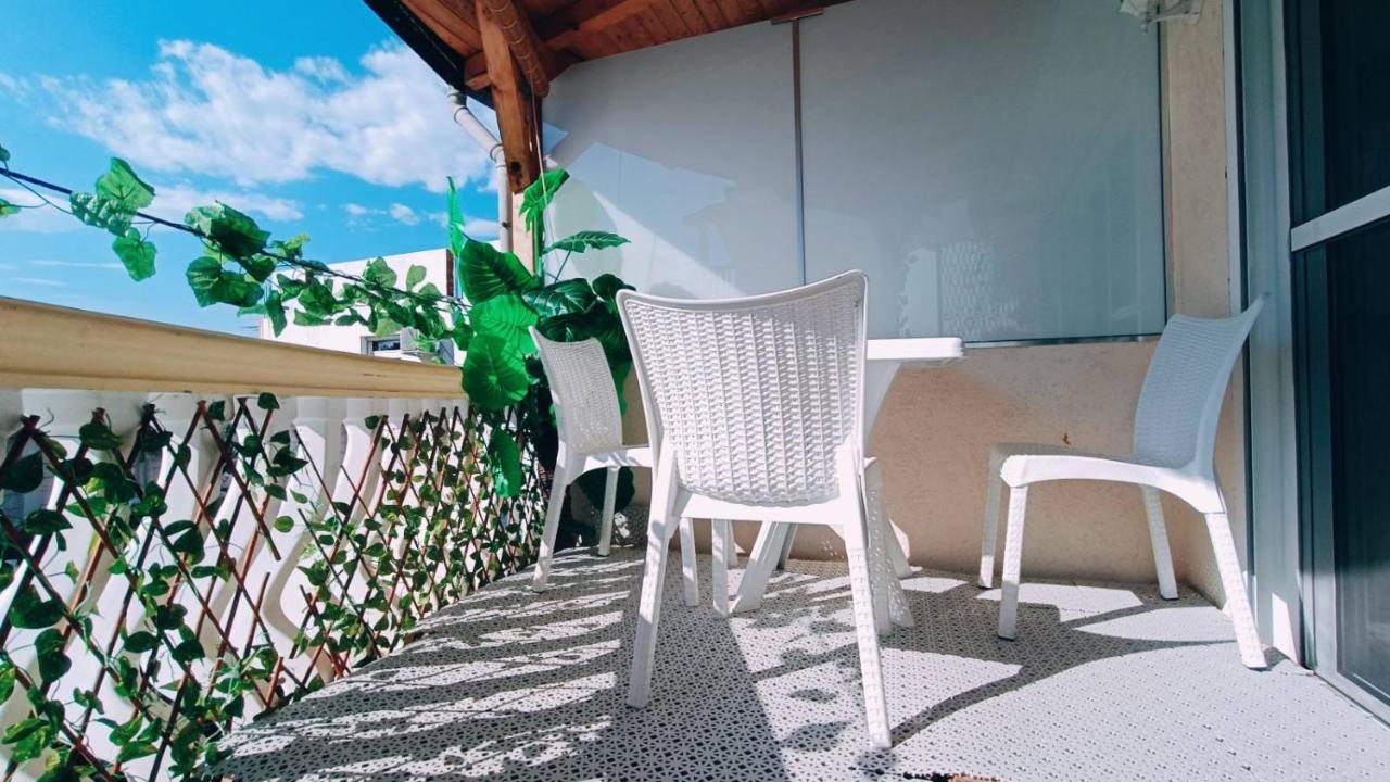 Beach Apartment With Beach Chairs N.1 Utjeha Luaran gambar